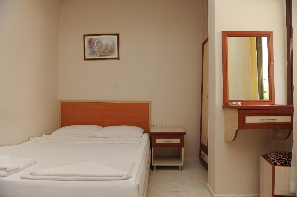 Holiday World Hotel Alanya Habitación foto